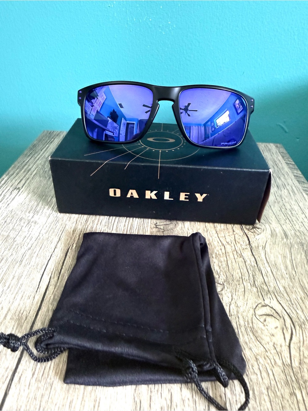 Oakley Holbrook Polarized Sunglasses Black Frame Prizm Violet Mirrored Lenses